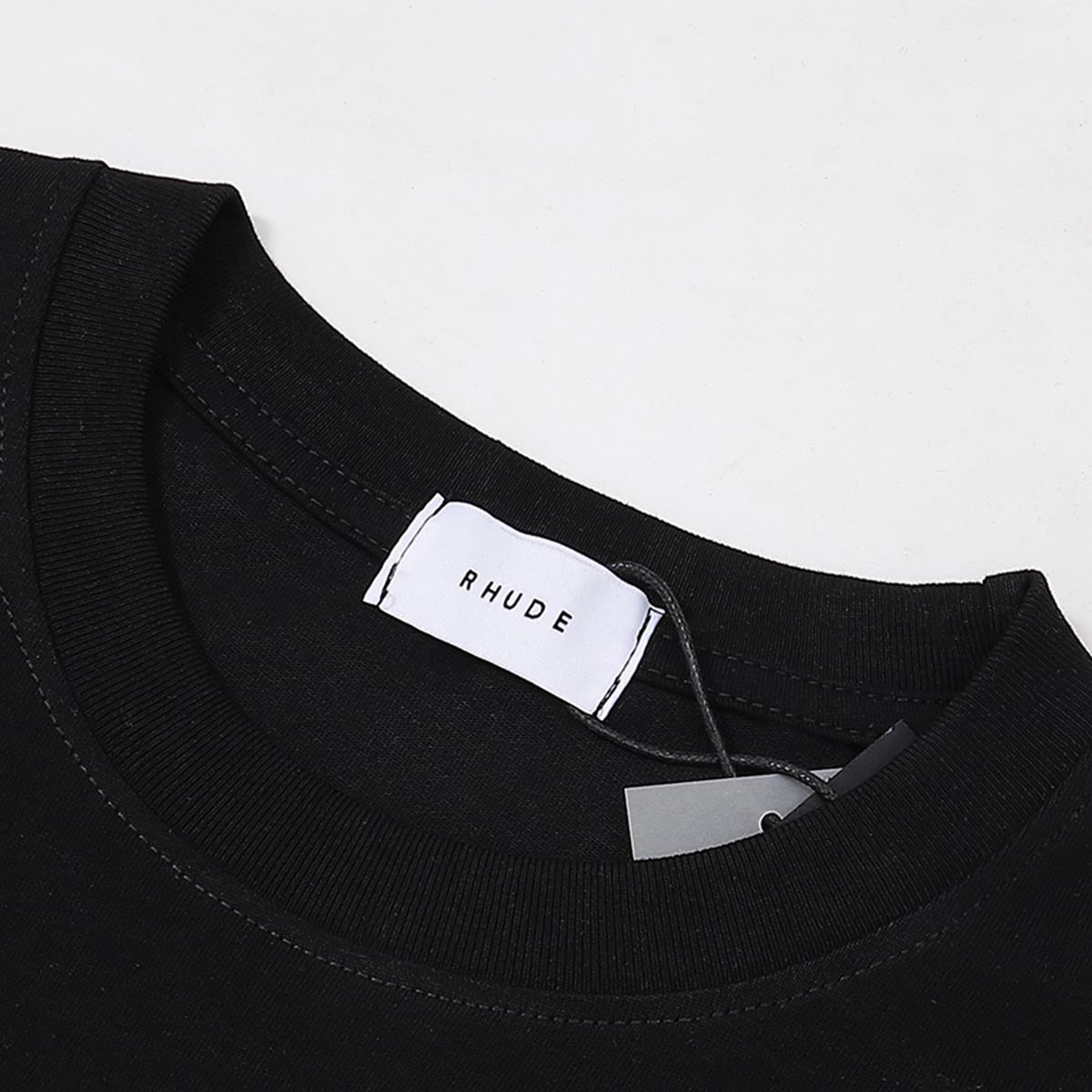 Rhude T-shirts Gothic Letter Badge Printing Cotton Casual Crew Neck Short Sleeve Men and Women